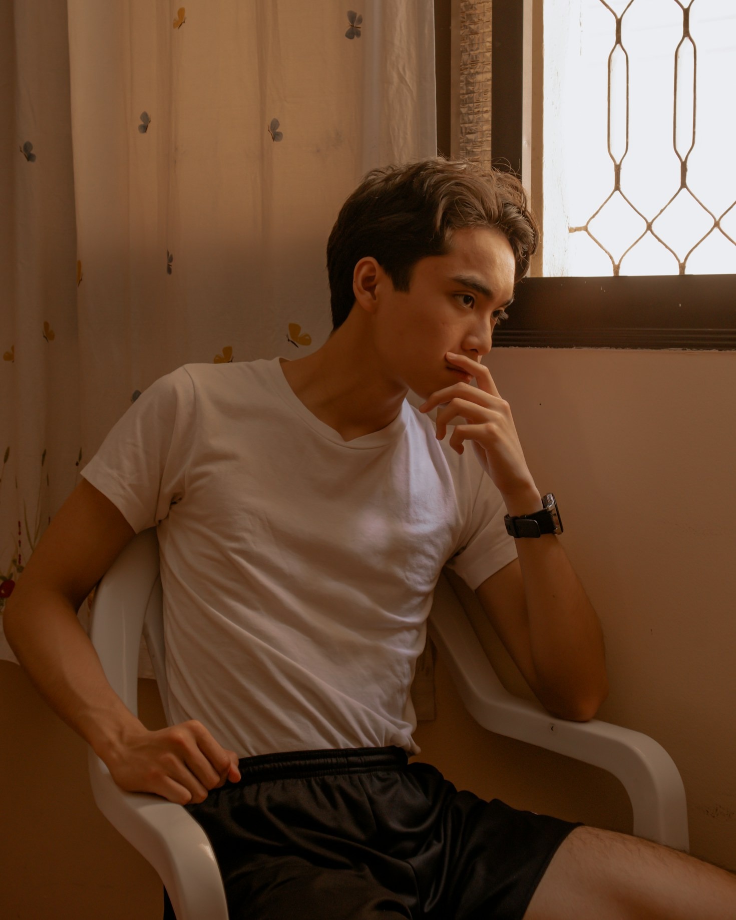 Finding Your Signature Look with Minimalist Apparel